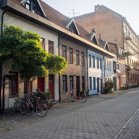 Townhouse Mitt I Centrala Malmoe ภายนอก รูปภาพ