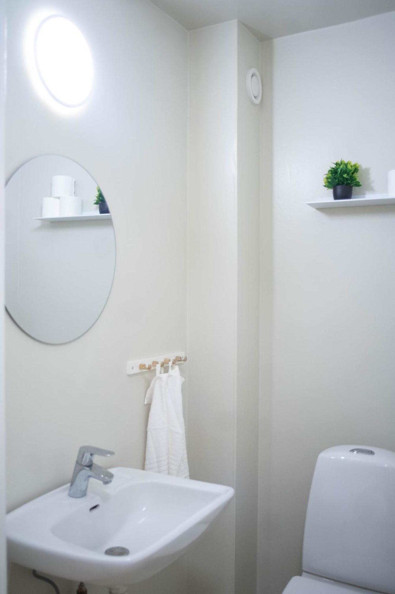 Townhouse Mitt I Centrala Malmoe ภายนอก รูปภาพ