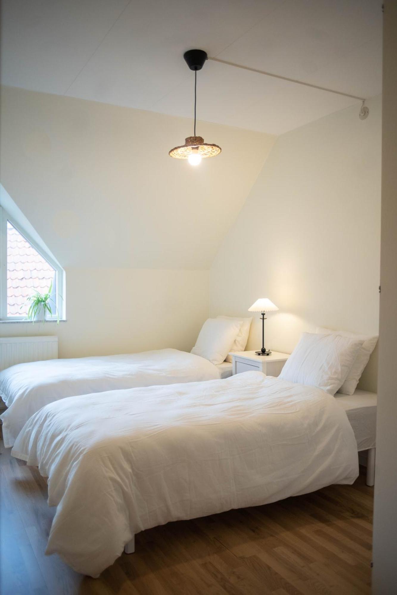 Townhouse Mitt I Centrala Malmoe ภายนอก รูปภาพ